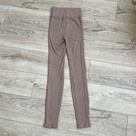 Abercrombie & Fitch Super Soft Cozy Leggings - Picture 2 of 4